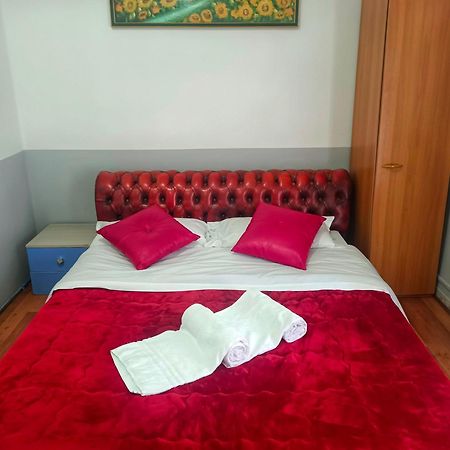 Host Roma Hostel Εξωτερικό φωτογραφία