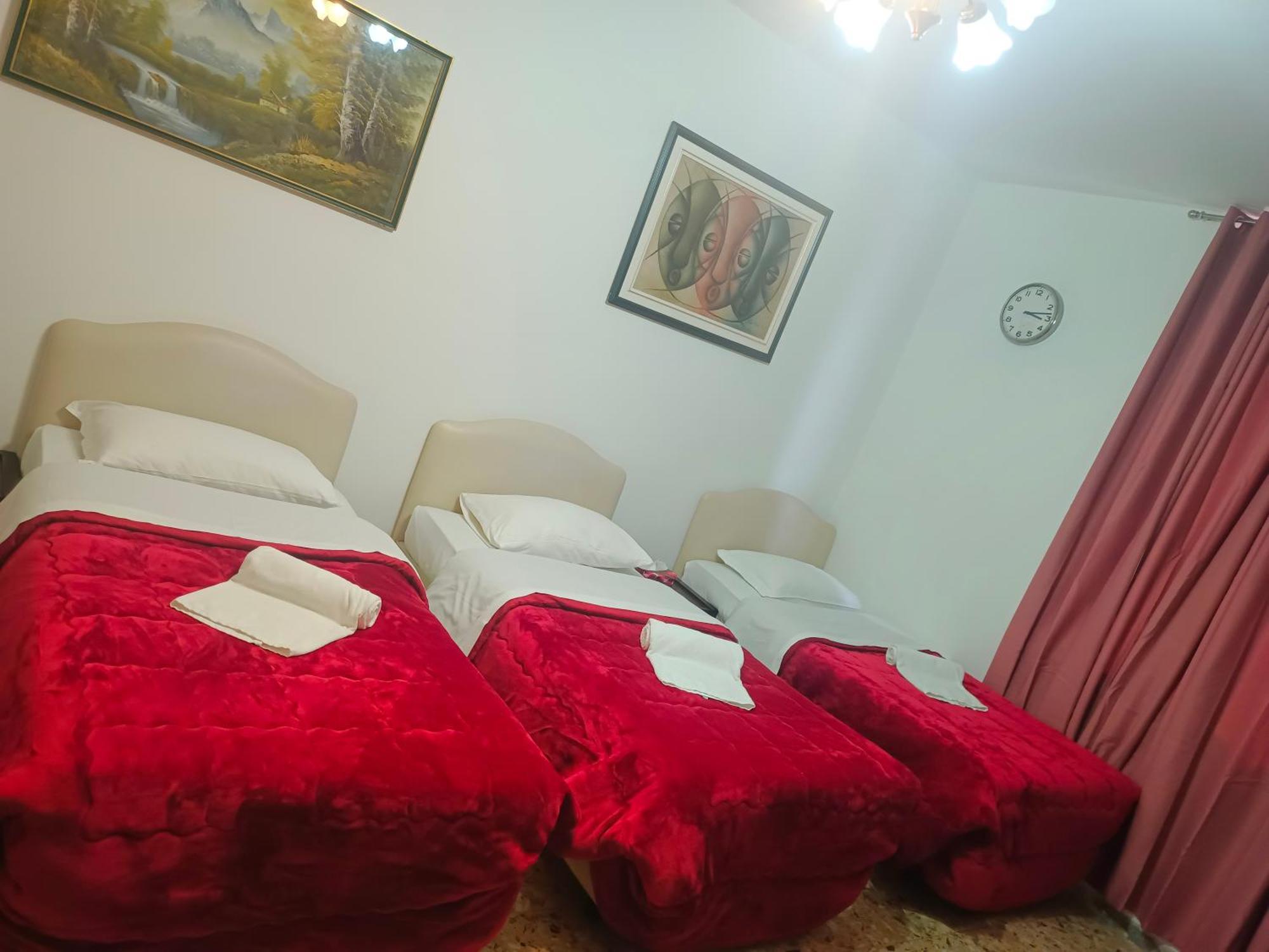 Host Roma Hostel Εξωτερικό φωτογραφία