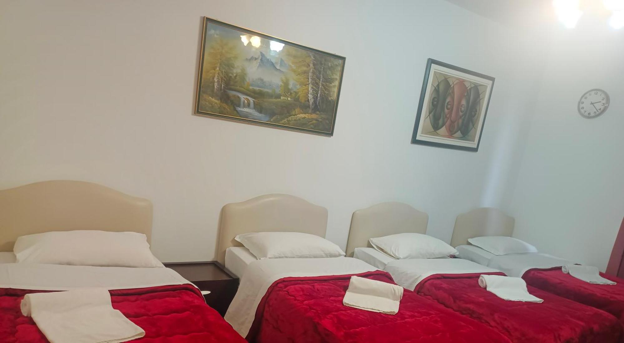 Host Roma Hostel Εξωτερικό φωτογραφία