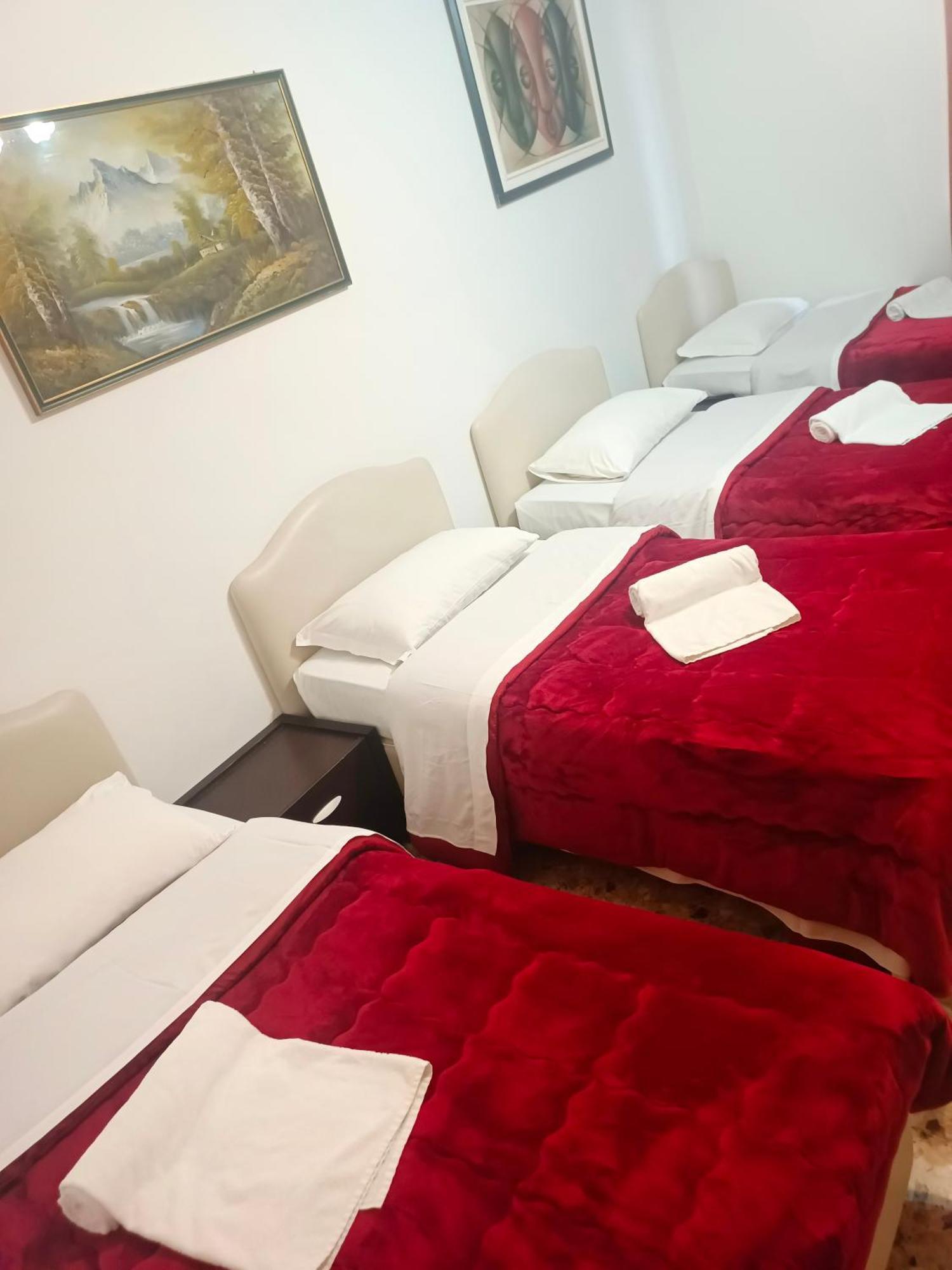 Host Roma Hostel Εξωτερικό φωτογραφία